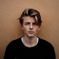 /